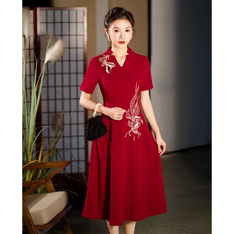 Plus Size Oriental Modern Embroidery Cheongsam Chinese Dress (Mother Of The Bride / Groom Suitable) Plus Size A-line