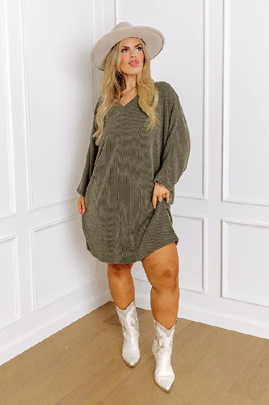 Casual Chats Shift Dress In Olive Curves Gothic unclassified dresses