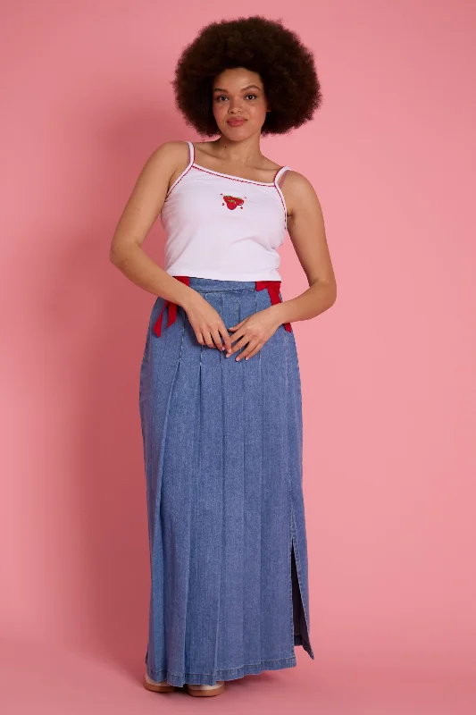 Beau Denim Skirt - Curve Button-front Denim Skirt