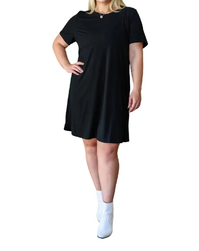 Come Over Now T-Shirt Dress In Black Tartan Shirt Gown